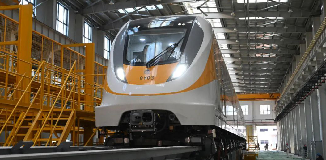 清遠(yuǎn)磁浮首列車(chē)啟動(dòng)上線調(diào)試工作